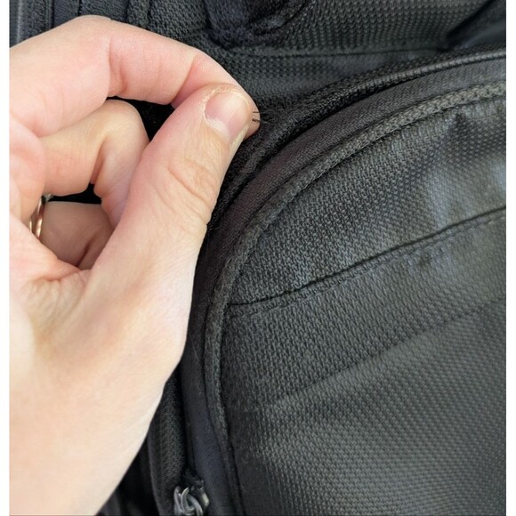 Tumi 541C Black Nylon Ballistic laptop work backpack Luggage Many Pockets - Picture 7 of 11